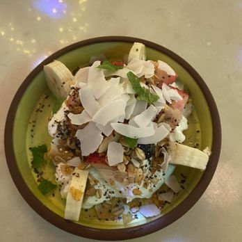 Sally Ann’s - açaí yogurt - Cafes Near Me - Pittsburgh, Pennsylvania