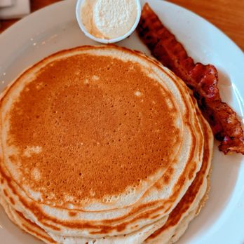 Dot Coffee Shop - Pancakes + Bacon - American Near Me - Houston, Texas