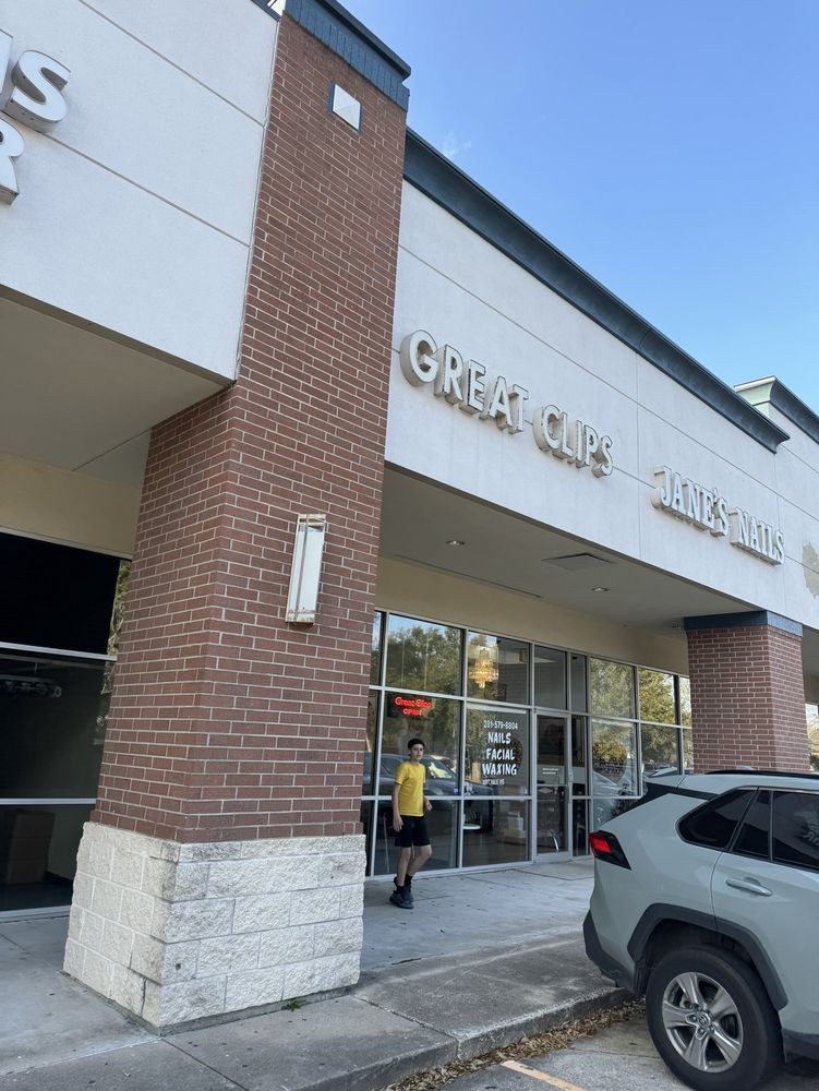 Great Clips Logo