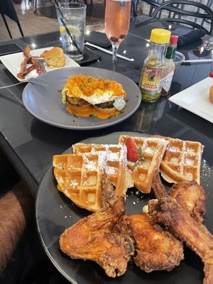 Upper Kirby Bistro by null