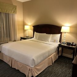 Ayres Hotel & Spa Mission Viejo - Lake Forest - Looks comfortable enough