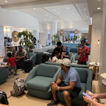 Escape Lounge - Airport Lounges Near Me - West Palm Beach, Florida