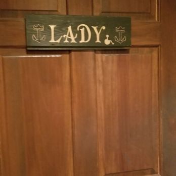 Jessop's Tavern - Ladies straight ahead. - American Near Me - New Castle, Delaware