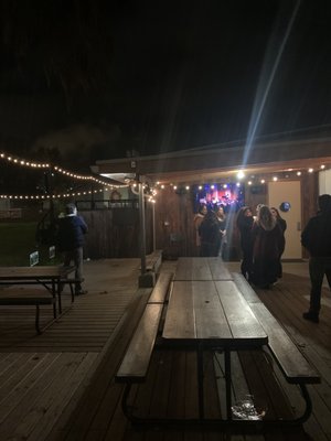 Heartwood Soundstage by null