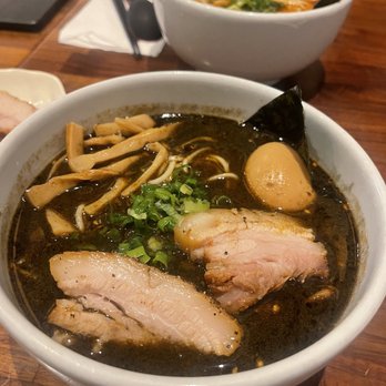 Menya le Nood - Super salty garlic pork broth - Ramen Near Me - Honolulu, Hawaii Menya le Nood - Super salty garlic pork broth - Ramen Near Me - Honolulu, Hawaii