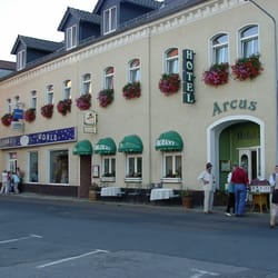 Hotel u. Café Arcus