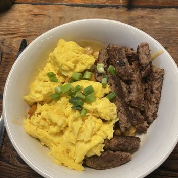 Spoke & Hub - Hash brown bowl - Breakfast & Brunch Near Me - Baton Rouge, Louisiana Spoke & Hub - Hash brown bowl - Breakfast & Brunch Near Me - Baton Rouge, Louisiana
