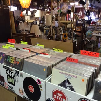 The Antique Annex - Antiques Near Me - Omaha, Nebraska
