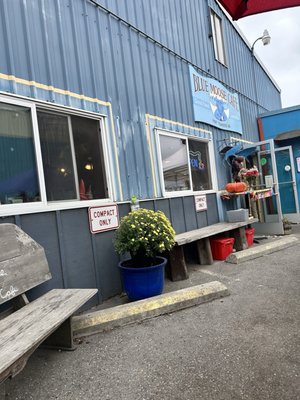 Blue Moose Cafe by null