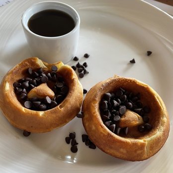 The Circular - Hershey Belgian Kiss Waffles - New American Near Me - Hershey, Pennsylvania