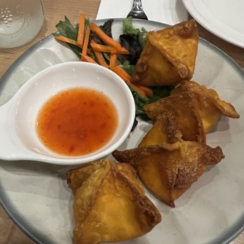 Plum Vietnamese Restaurant - Crab Rangoon - Vietnamese Near Me - New York, New York Plum Vietnamese Restaurant - Crab Rangoon - Vietnamese Near Me - New York, New York