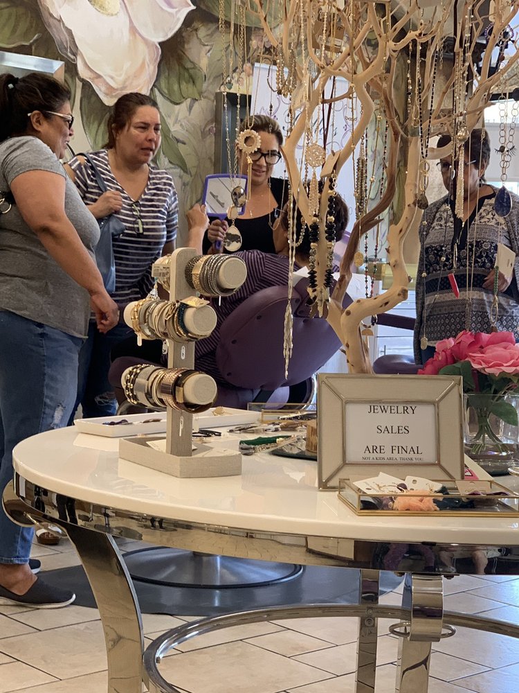 BELLA’S THREADING SALON - 194 Photos & 453 Reviews - 8160 Haven Ave
