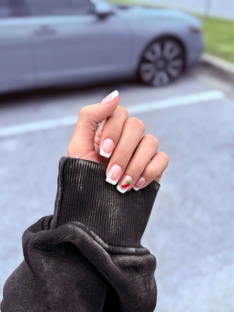 Infinity Nails Logo