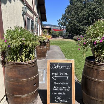 Cathedral Ridge Winery - Outdoor entrance. - Wine Tours Near Me - Hood River, Oregon Cathedral Ridge Winery - Outdoor entrance. - Wine Tours Near Me - Hood River, Oregon