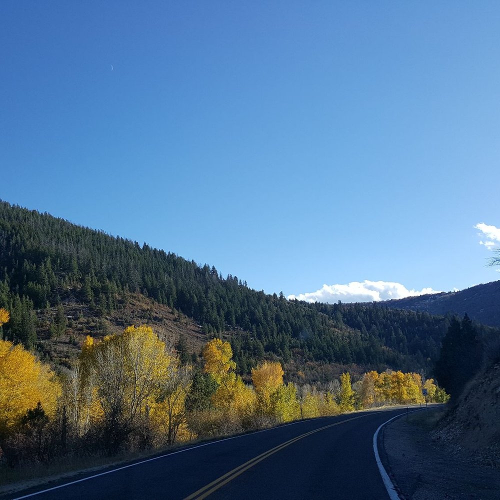 Mirror Lake Scenic Byway - Enjoying shotgun seat - Hiking Near Me - Kamas, Utah Mirror Lake Scenic Byway - Enjoying shotgun seat - Hiking Near Me - Kamas, Utah