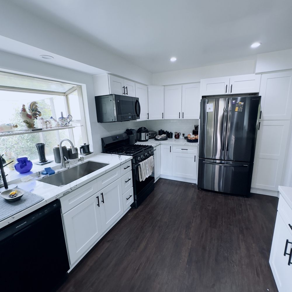 Slide of Artisan & Co.