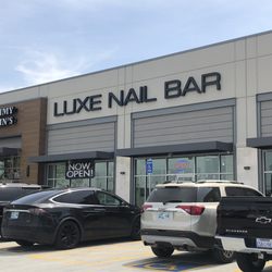 Luxe Nail Bar