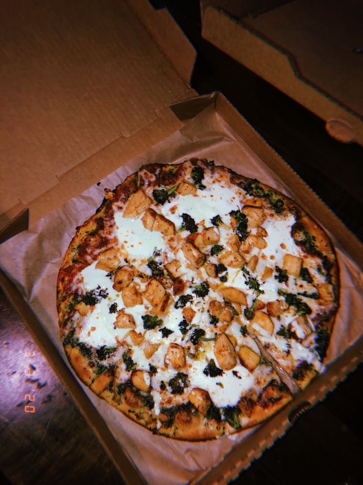 SNAP CUSTOM PIZZA & SALADS 72 Photos & 60 Reviews 39 E City Ave