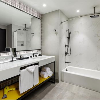 Hyatt Centric Mountain View - Bathroom - Hotels Near Me - Mountain View, California Hyatt Centric Mountain View - Bathroom - Hotels Near Me - Mountain View, California