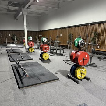 Ukiyo Hawai’i - Deadlift platforms and combo racks - Gyms Near Me - Honolulu, Hawaii Ukiyo Hawai’i - Deadlift platforms and combo racks - Gyms Near Me - Honolulu, Hawaii