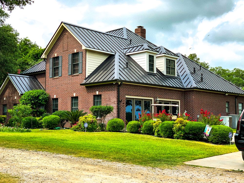 Slide of Vantage Roofing