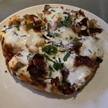BJ's Restaurant & Brewhouse - Chicken Bacon Ranch Deep Dish - Breweries Near Me - Lutz, Florida