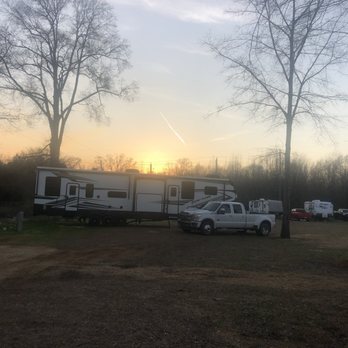 Paradise Cove RV Park - RV Parks Near Me - Selma, Alabama Paradise Cove RV Park - RV Parks Near Me - Selma, Alabama