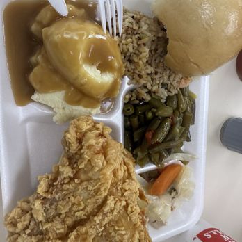 Hartz Chicken Buffet - Chicken mashed potatoes green beans dirty rice cabbage - Southern Near Me - Cleveland, Texas