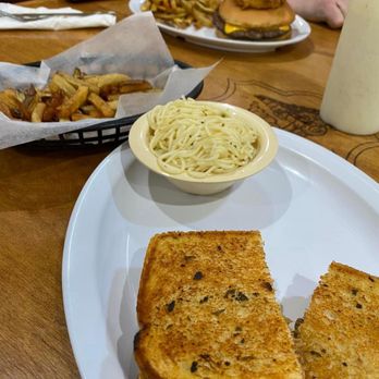 Railway Express Diner - Pulled pork grilled cheese and pasta with garlic butter - Diners Near Me - Belton, Texas Railway Express Diner - Pulled pork grilled cheese and pasta with garlic butter - Diners Near Me - Belton, Texas