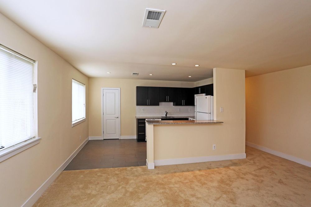 KNIGHTSBRIDGE Updated October 2024 38 Photos & 11 Reviews 2900