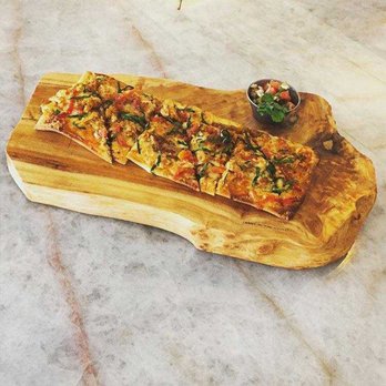 Plank Bar & Kitchen - Margherita Flatbread! - Bars Near Me - Naperville, Illinois