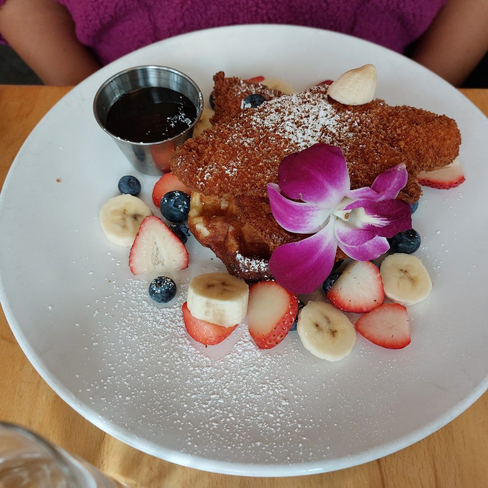 Fumo - Chicken and Waffles - Italian Near Me - New York, New York
