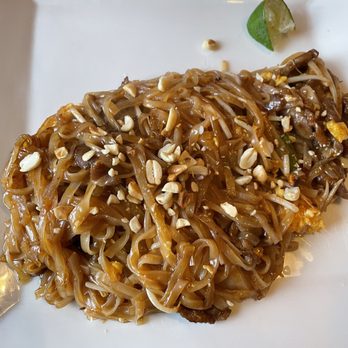 Fu Manchung - Phat Thai - Vietnamese Near Me - Spring, Texas Fu Manchung - Phat Thai - Vietnamese Near Me - Spring, Texas