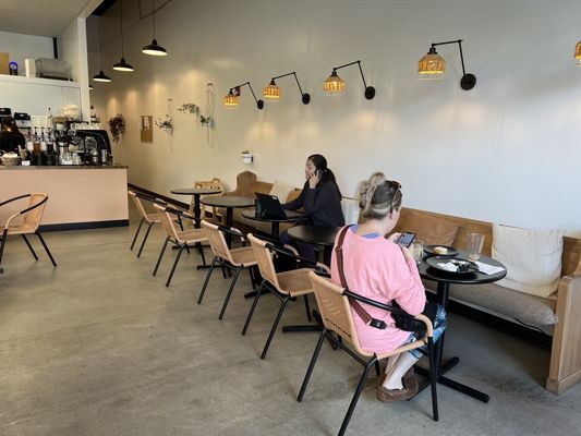 Flour Your Dreams Bakery & Café by null