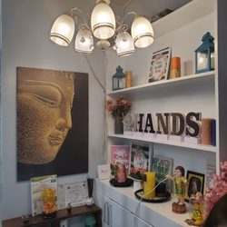2 Hands Massage SM Bicutan - Reception area