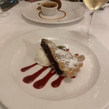 Lahaina Grill - Triple Berry Pie - Seafood Near Me - Lahaina, Hawaii Lahaina Grill - Triple Berry Pie - Seafood Near Me - Lahaina, Hawaii
