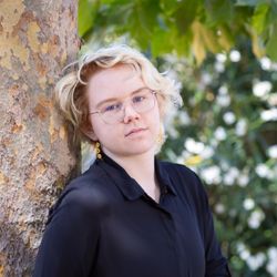 TerrificShot Studio Headshots Photography - Outdoor portrait