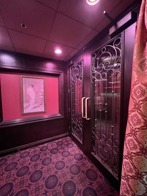 Nicky Blaine's Cocktail Lounge by null