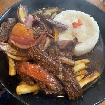 Mama Pisco - lomo saltado - Latin American Near Me - Maspeth, New York Mama Pisco - lomo saltado - Latin American Near Me - Maspeth, New York