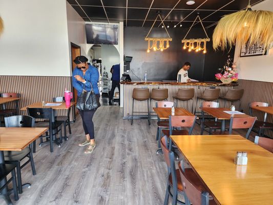 Ubuntu Meat Bar & Safari Spice Grill by null
