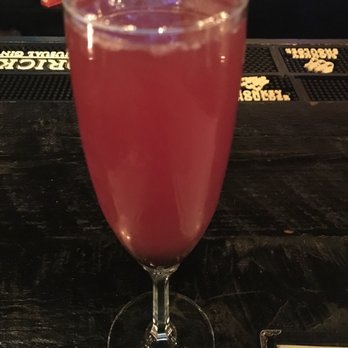 Free State - Cherry sparkle - Wine Bars Near Me - Washington, DC, District of Columbia