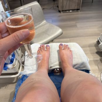 Mahalo Nail Bar - Nail Salons Near Me - Campbell, California