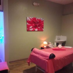 summer spa massage - Massage space