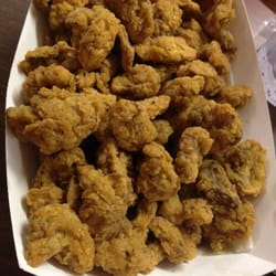 Larry Taylor's Fish House - Huge plate of fried mushrooms