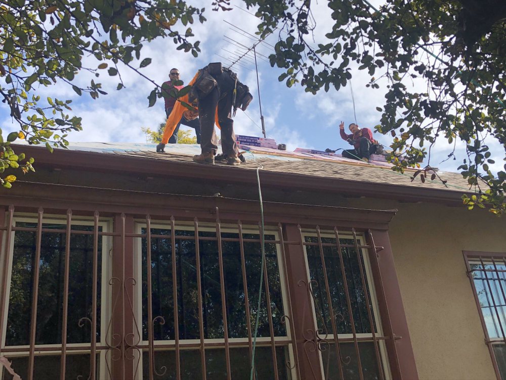 Slide of Valley Roofing Inc