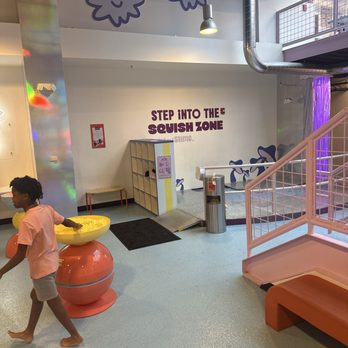 Rainbow Slime Co - Kids Activities Near Me - Kansas City, Missouri