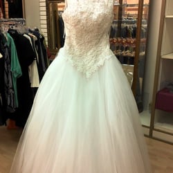 Metrocrest Resale - Planning a wedding? Never know what you'll find at Metrocrest Resale. Isn't this gown gorgeous?!