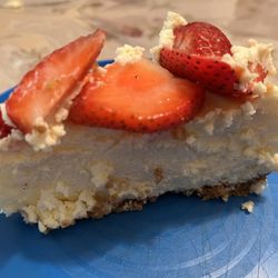 Sweetcakes - It's been a while, but I once again got the honor of having a nice slice of Slap Yo Momma Good Cheesecake !!!