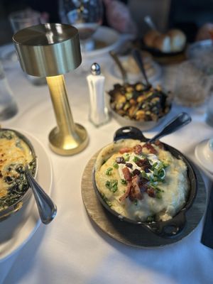 H&W Steakhouse by null