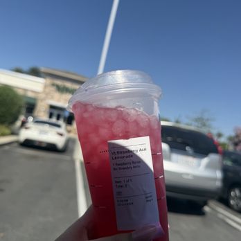 Starbucks - Strawberry Açaí Lemonade Refresher with a pump of Raspberry - Coffee & Tea Near Me - Fontana, California Starbucks - Strawberry Açaí Lemonade Refresher with a pump of Raspberry - Coffee & Tea Near Me - Fontana, California